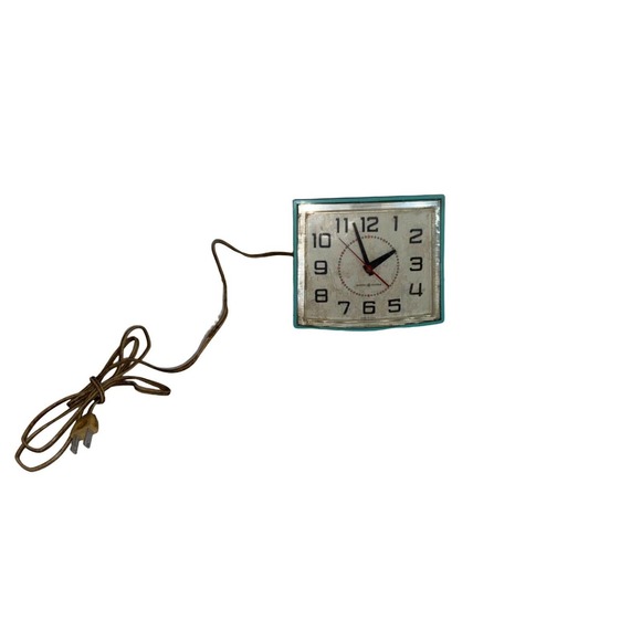 GE General Electric Turquoise Kitchen Wall Clock Decoration Only Does not Work - Picture 2 of 5